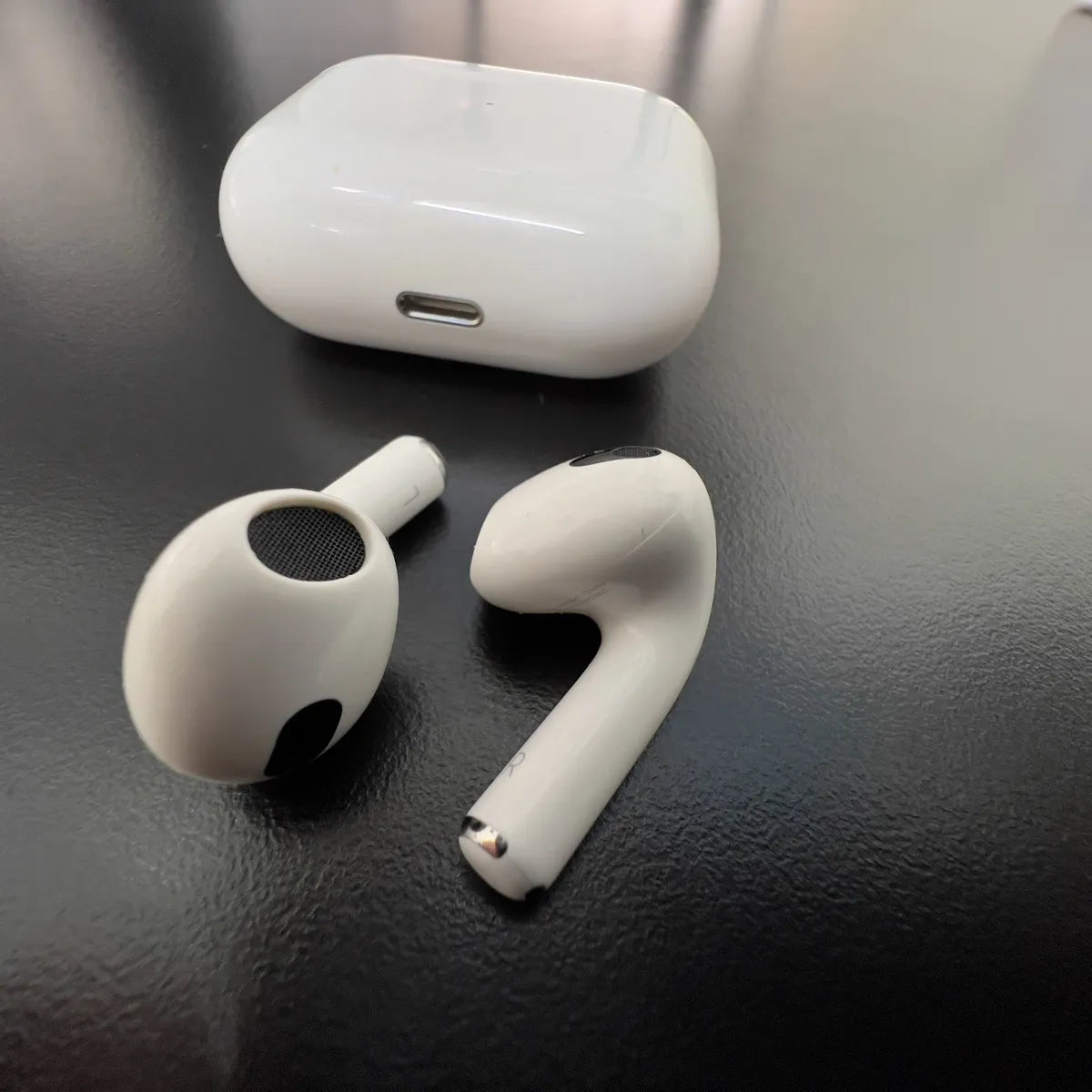 Apple AirPods (3rd Generation)